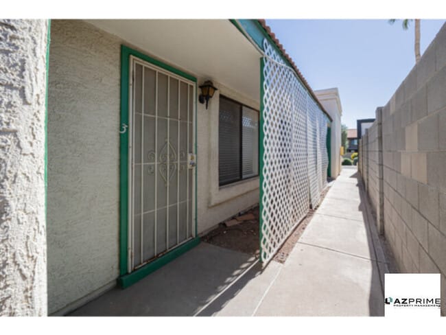 property at 7842 E Glenrosa Ave