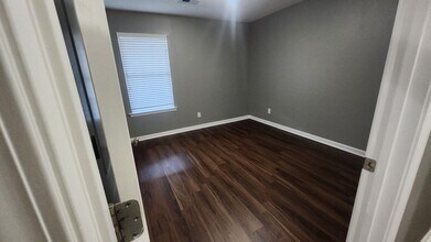 121 Jackson Ln, Unit A in Lincoln, AL - Building Photo - Building Photo