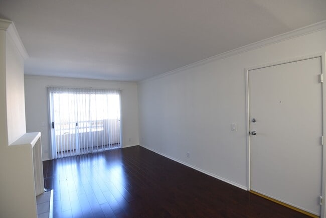 6041 Fulton Ave in Los Angeles, CA - Building Photo - Building Photo