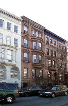 108 W 76th St in New York, NY - Building Photo - Building Photo