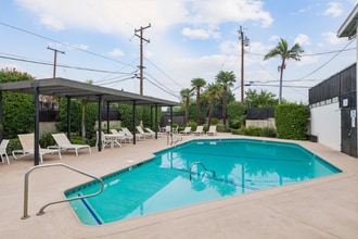 15759 Francisquito Ave, Unit A6 in La Puente, CA - Building Photo - Building Photo