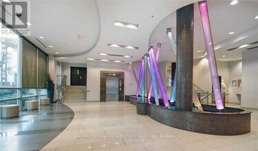 80 Absolute Ave in Mississauga, ON - Building Photo - Building Photo