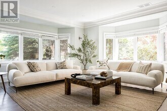 3 Oakwood Pl in Hamilton, ON - Building Photo - Building Photo