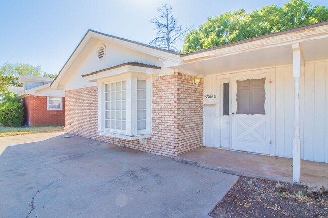 5306 Gary Ave in Lubbock, TX - Building Photo - Building Photo