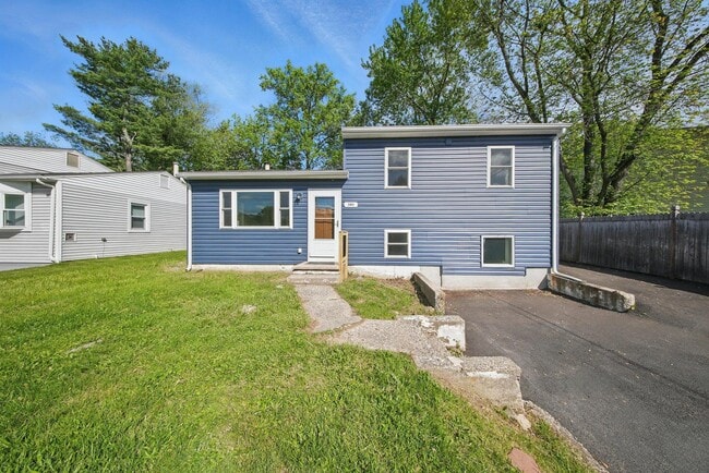 property at 341 Highland Ave Ext