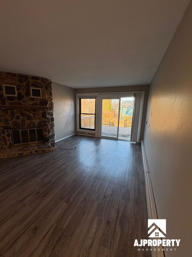 3014 S Phillips Ave in Sioux Falls, SD - Building Photo - Building Photo