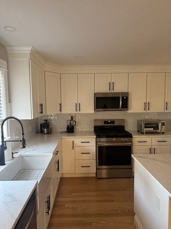 214 Horton St in Fall River, MA - Building Photo - Building Photo