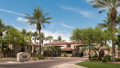 San Cervantes in Chandler, AZ - Foto de edificio - Building Photo