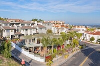 Apartments in Signal Hill, CA