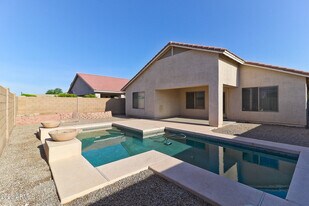 5029 W Nancy Ln in Phoenix, AZ - Building Photo