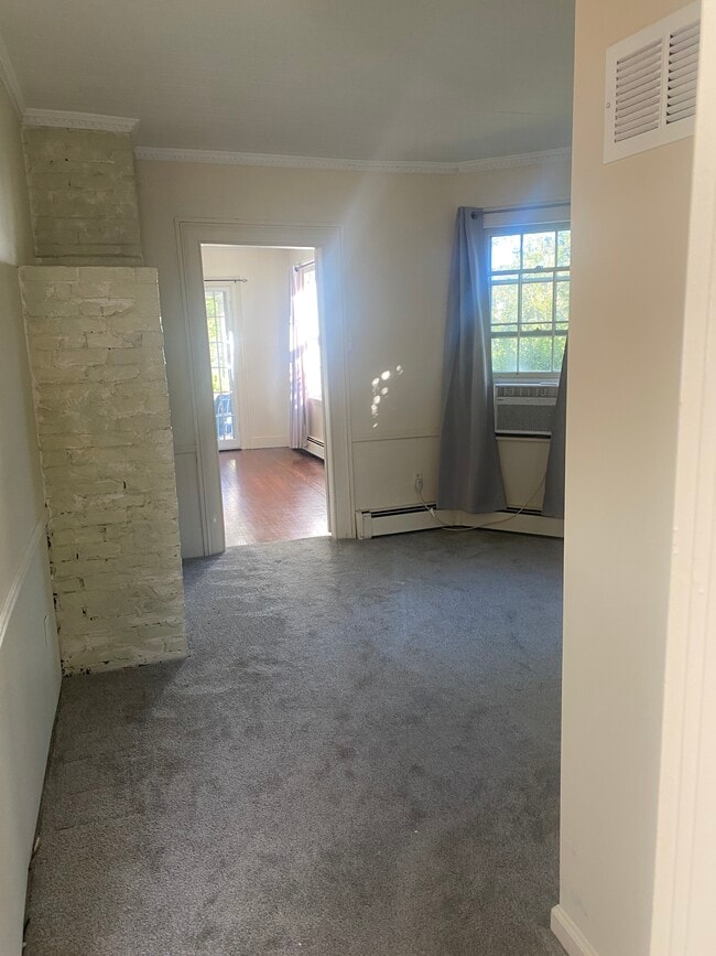 232 Christian Ave in Stony Brook, NY - Building Photo - Building Photo