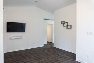 3223 Albert Dr in Tallahassee, FL - Building Photo - Building Photo