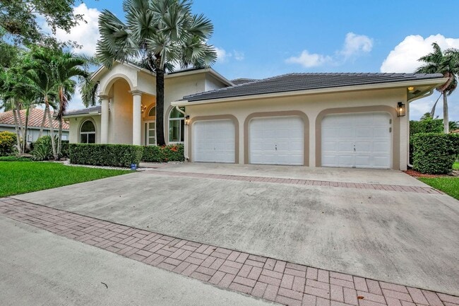 property at 2922 Medinah