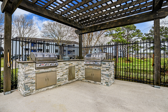 Bayou Village Apartments in Dickinson, TX - Building Photo - Building Photo