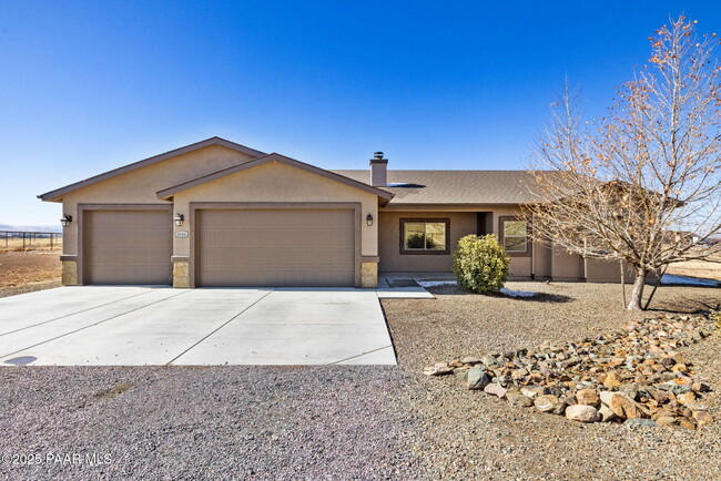 8646 N Crimson Canyon Rd in Prescott Valley, AZ - Building Photo - Building Photo