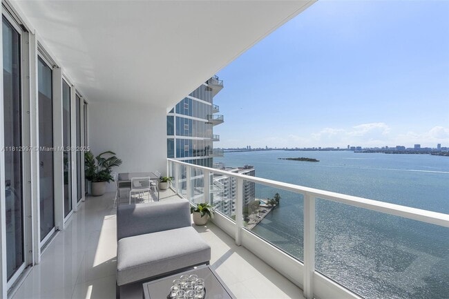 property at 2020 N Bayshore Dr