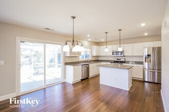 7023 Lanier St in Hanahan, SC - Building Photo - Building Photo