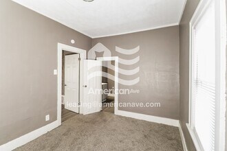 831 S Walnut St in South Bend, IN - Building Photo - Building Photo