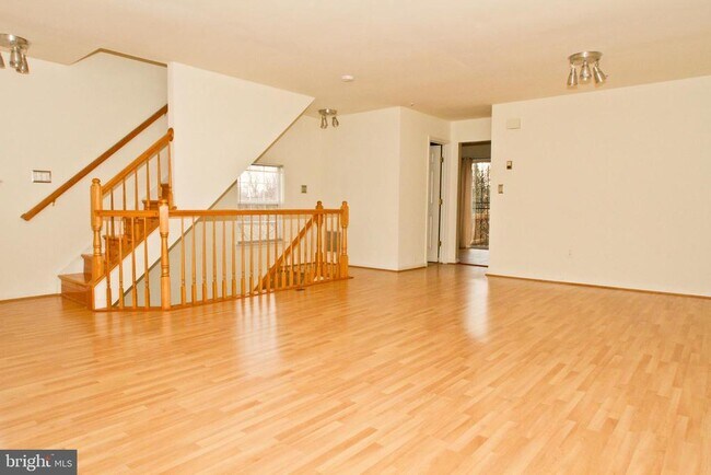 6113 Silver Leaf Ln in District Heights, MD - Building Photo - Building Photo