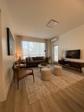920 Reunion Ave in Langford, BC - Building Photo - Building Photo