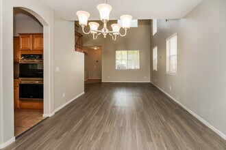 5781 Magini Ave in Las Vegas, NV - Building Photo - Building Photo