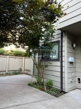 750 Lincoln Rd in Yuba City, CA - Building Photo - Building Photo