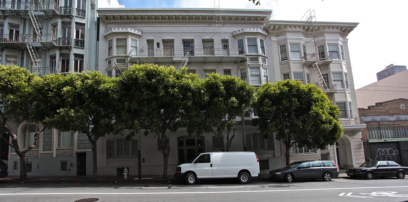 Rivoli Apartments in San Francisco, CA - Foto de edificio