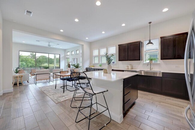 16905 Adoro Dr in Manor, TX - Building Photo - Building Photo