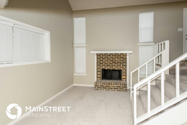 929 Edwards Lake Rd in Birmingham, AL - Building Photo - Building Photo