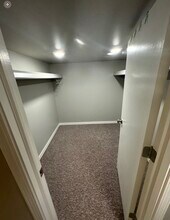 25903 New Forest Ct, Unit New Forest in Chesterfield, MI - Foto de edificio - Building Photo