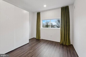 1911 N 9th St in Philadelphia, PA - Building Photo - Building Photo