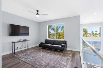 11836 Osprey Point Cir in Wellington, FL - Building Photo - Building Photo