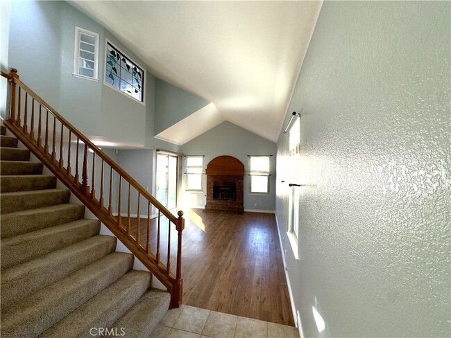 7759 Devonshire Ct in Rancho Cucamonga, CA - Foto de edificio - Building Photo