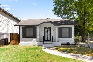 904 Mansfield St in Houston, TX - Building Photo