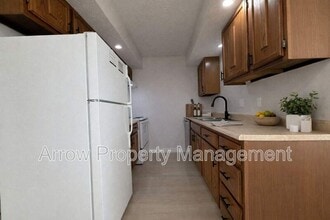 3341 Holdrege St in Lincoln, NE - Building Photo - Building Photo