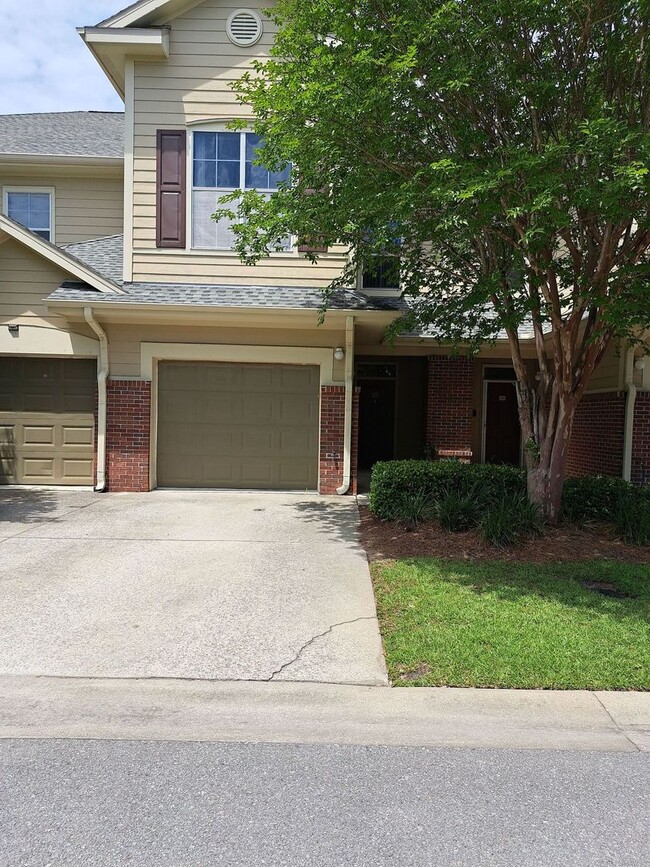 property at 1104 Baldwin Rowe Cir