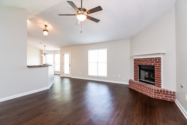 7776 Parkwood Cove in Southaven, MS - Building Photo - Building Photo