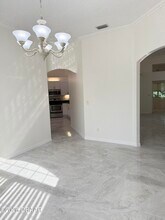 3727 Sunrise Oaks Dr in Port Orange, FL - Building Photo - Building Photo