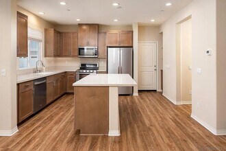 518 Surfbird Ln in Imperial Beach, CA - Building Photo - Building Photo