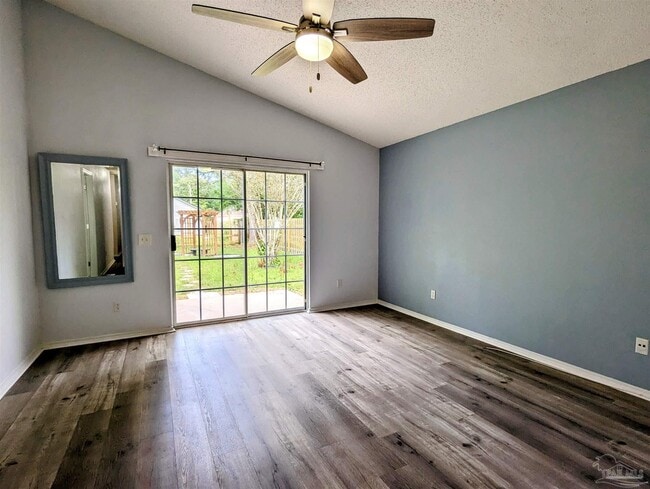 2466 Redoubt Ave in Pensacola, FL - Building Photo - Building Photo