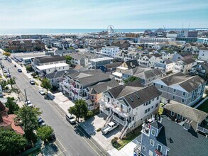 206 E Magnolia Ave in Wildwood, NJ - Building Photo - Building Photo