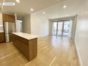 322 Gates Ave in Brooklyn, NY - Building Photo - Building Photo
