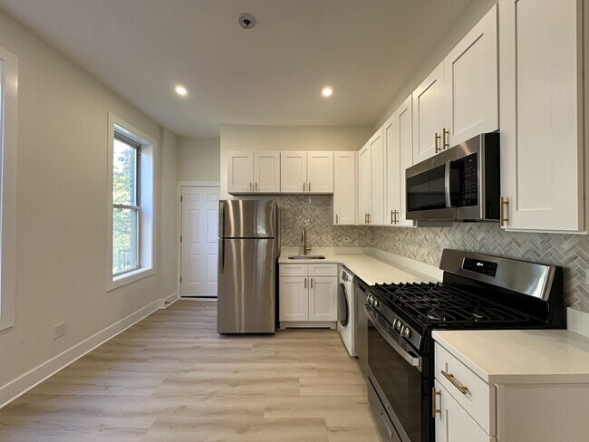 1322 W Ohio St in Chicago, IL - Foto de edificio - Building Photo