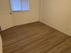 1231 N Galena Ave in Dixon, IL - Foto de edificio - Building Photo