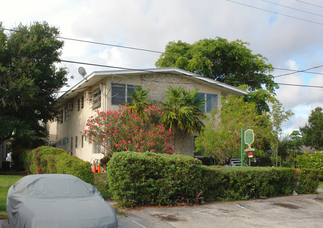 Lime Tree in Fort Lauderdale, FL - Building Photo - Building Photo