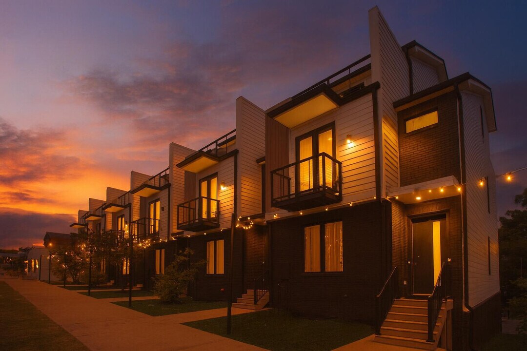 1706 8th Ave S in Nashville, TN - Building Photo