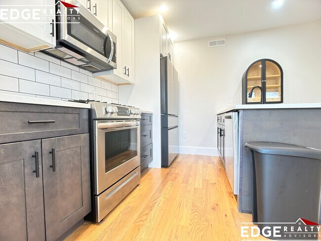 137 Princeton St in Boston, MA - Building Photo - Building Photo