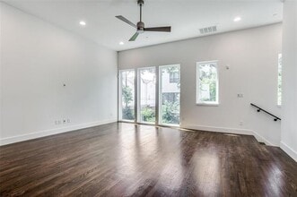 2203 Moser Ave in Dallas, TX - Building Photo - Building Photo