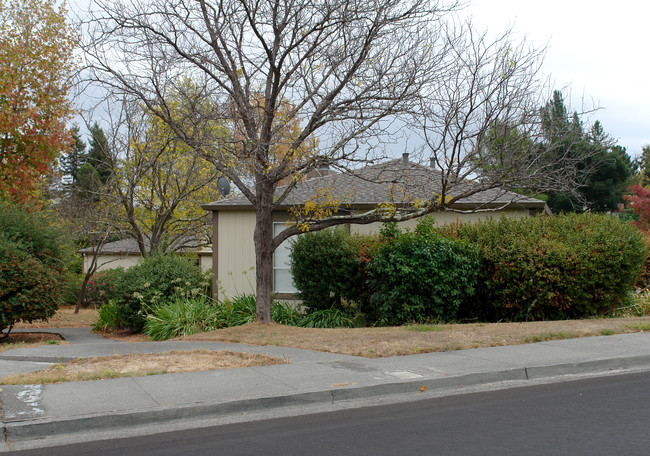 1501 Neotomas Ave in Santa Rosa, CA - Building Photo - Building Photo