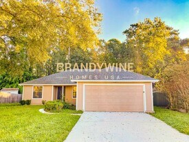 7901 Winterwood Cir N in Jacksonville, FL - Building Photo